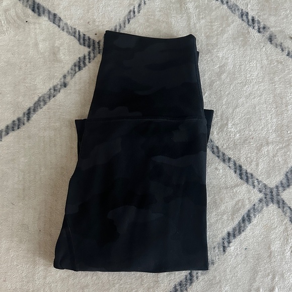 Lululemon Athletica Black Camouflage Align Pants - Picture 1 of 6
